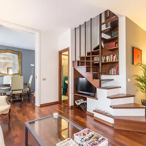 https://dadahome-elegante-appartamento-vicino-al-centro.hotelslidodijesolo.com